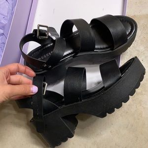 Black chunky madden girl sandals